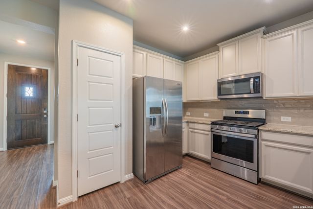 13311 Badlands Bnd, St Hedwig, TX 78152