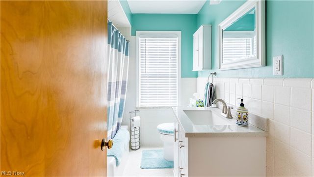 6903 E Sprague Road, Independence, OH 44131
