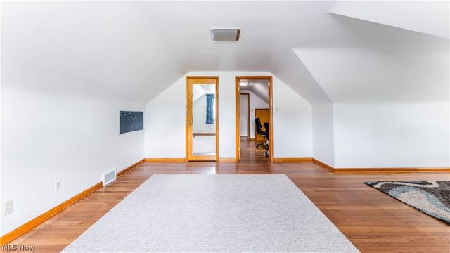 6903 E Sprague Road, Independence, OH 44131