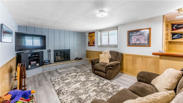 6903 E Sprague Road, Independence, OH 44131