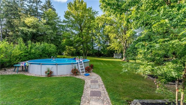 6903 E Sprague Road, Independence, OH 44131