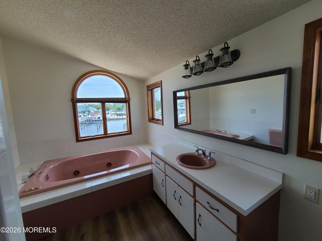 222 Marine Plaza A, Forked River, NJ 08731