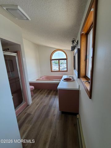 222 Marine Plaza A, Forked River, NJ 08731