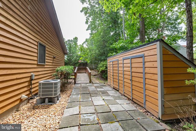 102 GLENWOOD AVE, Stafford, VA 22554
