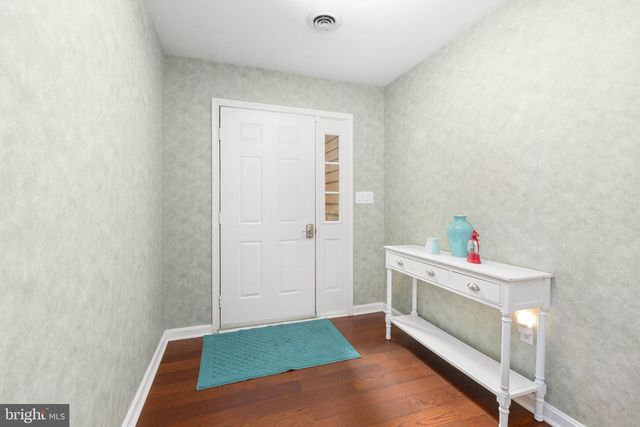 102 GLENWOOD AVE, Stafford, VA 22554