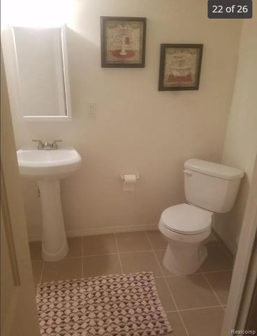 3402 Ravena Avenue, Royal Oak, MI 48073