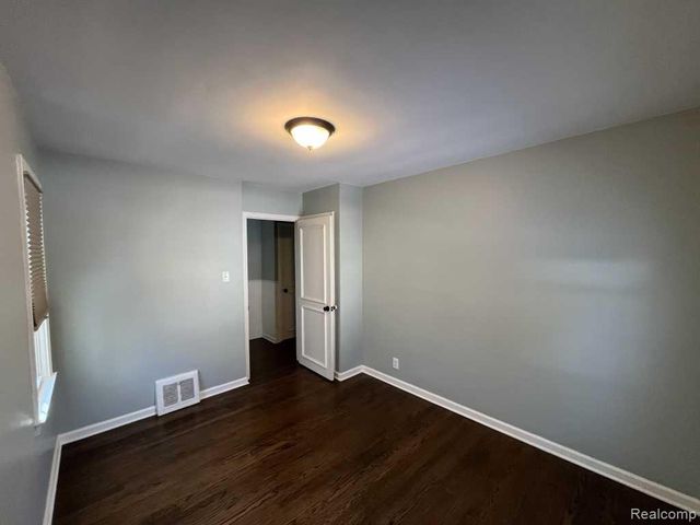 3402 Ravena Avenue, Royal Oak, MI 48073