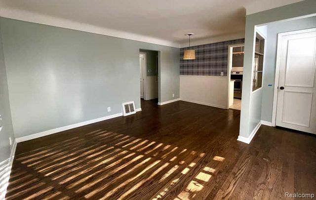 3402 Ravena Avenue, Royal Oak, MI 48073