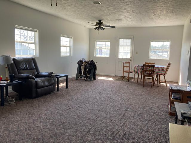 8550 Highway E, Houston, MO 65483