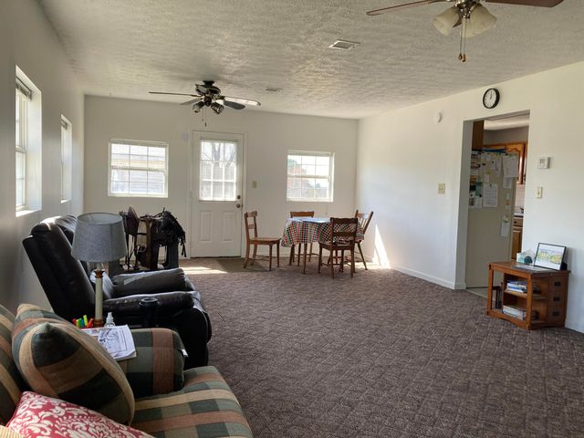 8550 Highway E, Houston, MO 65483