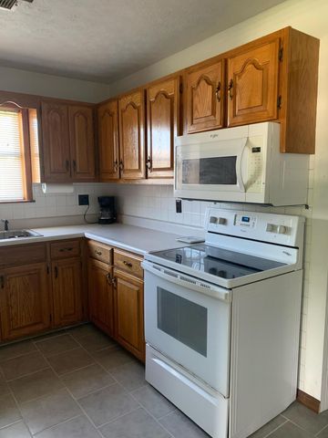 8550 Highway E, Houston, MO 65483