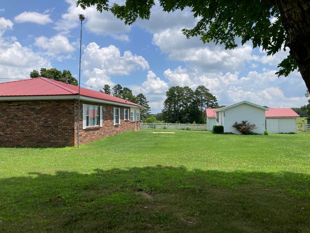 8550 Highway E, Houston, MO 65483