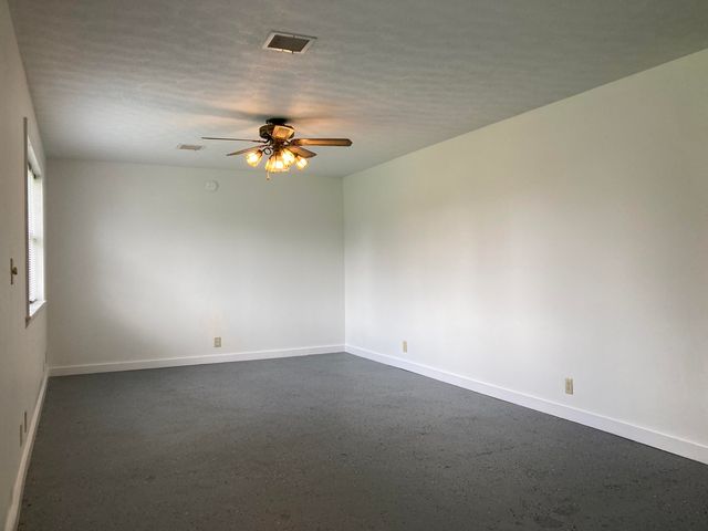 8550 Highway E, Houston, MO 65483