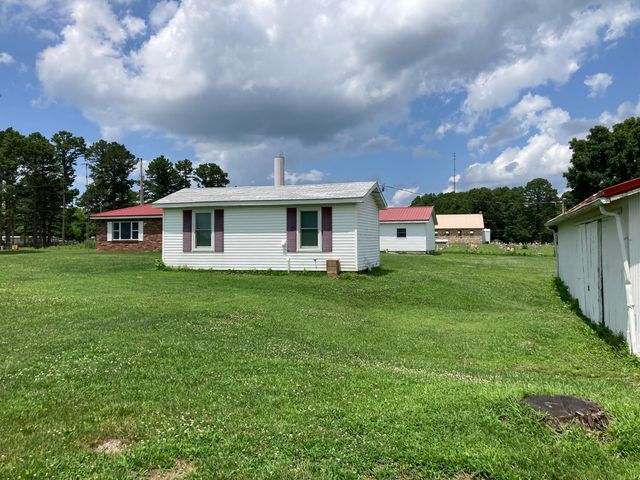 8550 Highway E, Houston, MO 65483