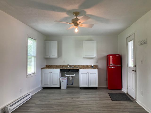 8550 Highway E, Houston, MO 65483