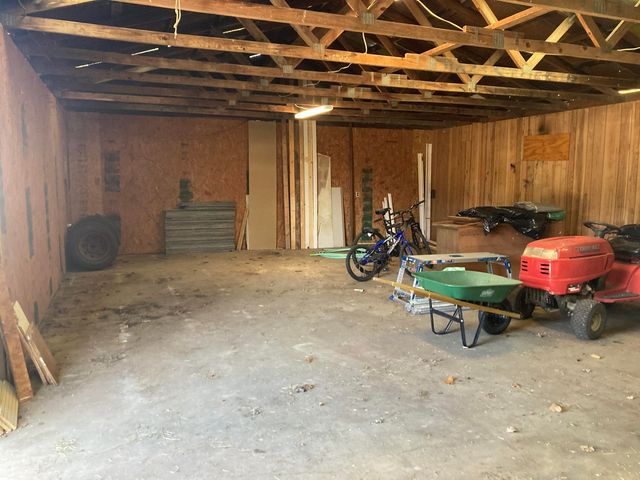 8550 Highway E, Houston, MO 65483