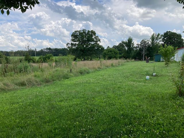 8550 Highway E, Houston, MO 65483