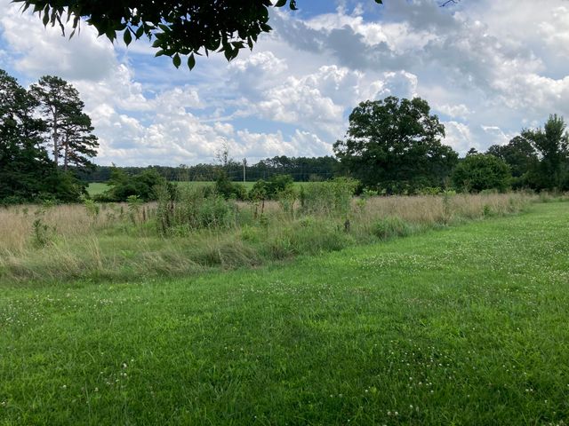 8550 Highway E, Houston, MO 65483