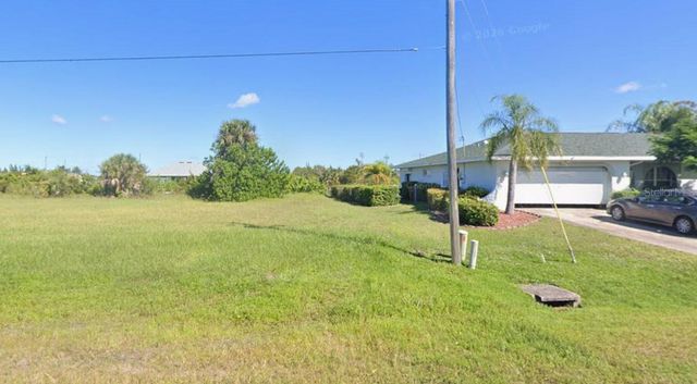 2416 NW 9TH TER, Cape Coral, FL 33993