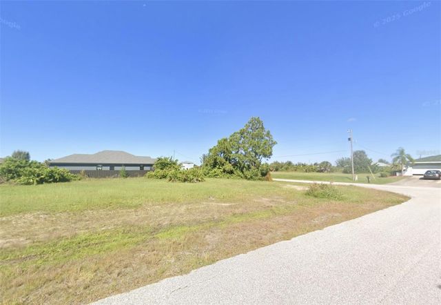 2416 NW 9TH TER, Cape Coral, FL 33993