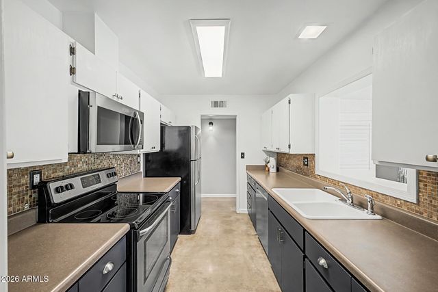 181 LAGUNA Drive W, Litchfield Park, AZ 85340