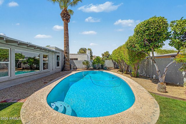 181 LAGUNA Drive W, Litchfield Park, AZ 85340