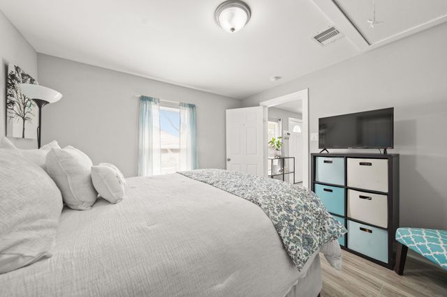 5605 Colfax Street, Houston, TX 77020