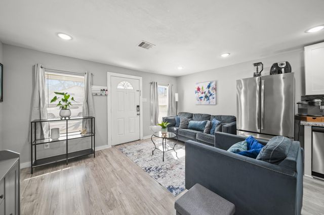 5605 Colfax Street, Houston, TX 77020