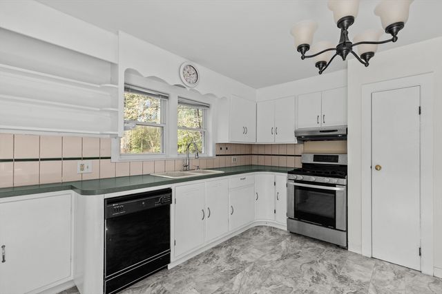 52 Clear Pond Rd, Lakeville, MA 02347