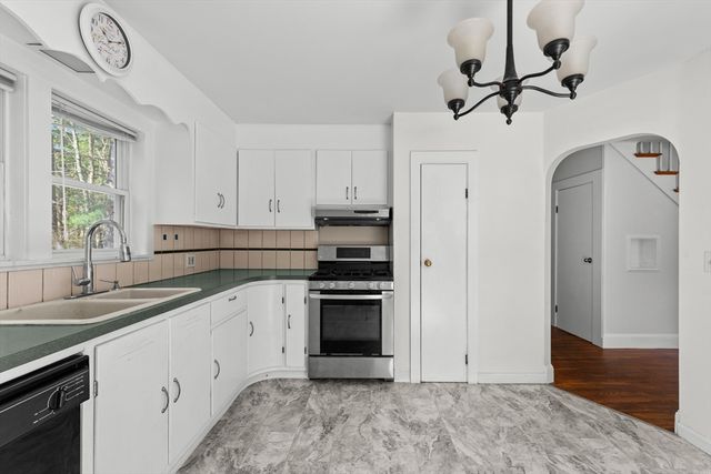 52 Clear Pond Rd, Lakeville, MA 02347