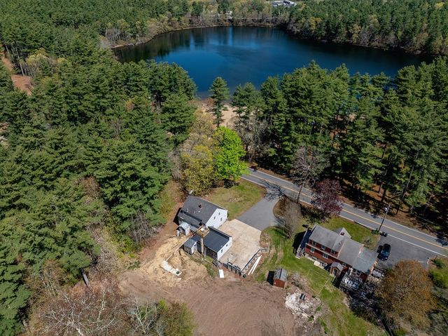 52 Clear Pond Rd, Lakeville, MA 02347