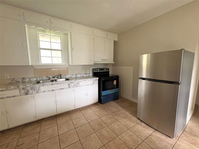 3515 5th Street, Bay City, TX 77414