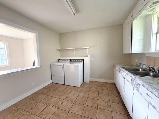 3515 5th Street, Bay City, TX 77414