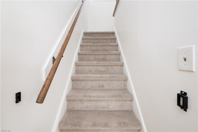 237 Dillon DR, Virginia Beach, VA 23452