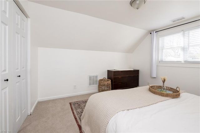 237 Dillon DR, Virginia Beach, VA 23452