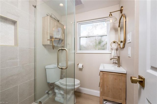 237 Dillon DR, Virginia Beach, VA 23452