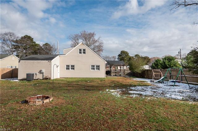 237 Dillon DR, Virginia Beach, VA 23452