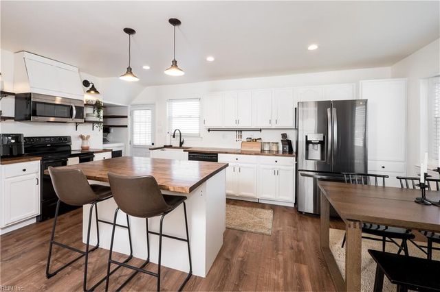 237 Dillon DR, Virginia Beach, VA 23452