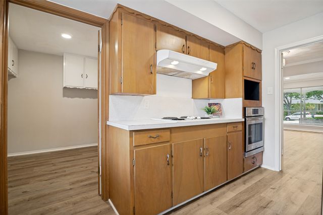 7003 Kingsbury Drive, Dallas, TX 75231