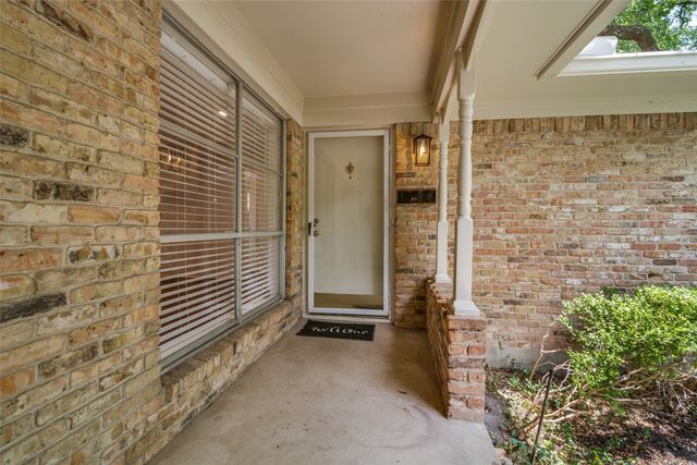 7003 Kingsbury Drive, Dallas, TX 75231