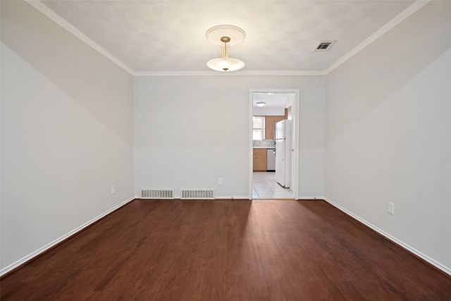 7003 Kingsbury Drive, Dallas, TX 75231