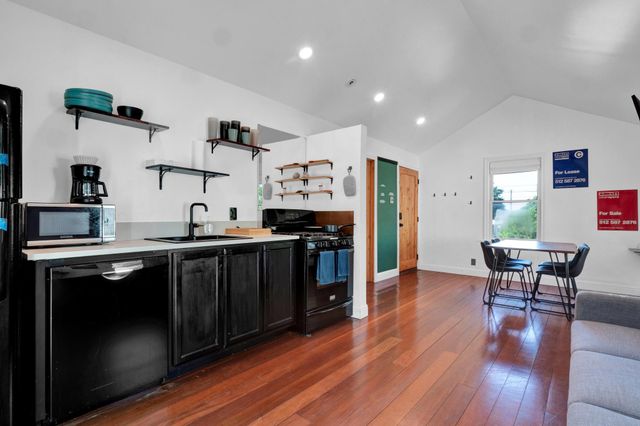 1914 E 8th ST, Austin, TX 78702