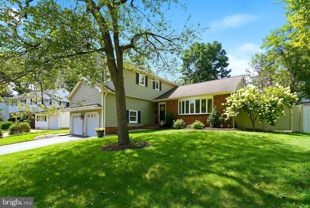 17 CLEMENTON WAY, LAWRENCE TOWNSHIP, NJ 08648 — photo 2