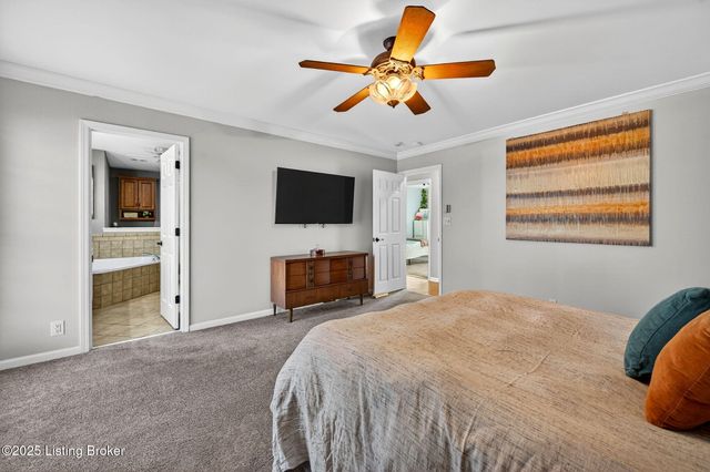 1109 Barbizon Dr, Goshen, KY 40026