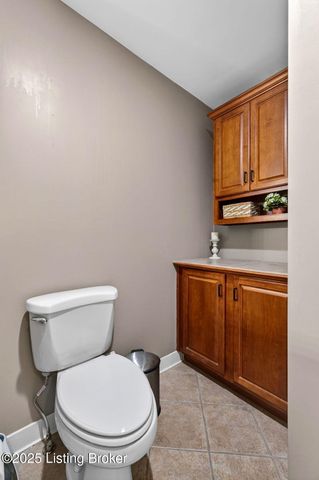 1109 Barbizon Dr, Goshen, KY 40026