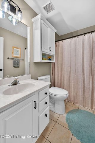 1109 Barbizon Dr, Goshen, KY 40026