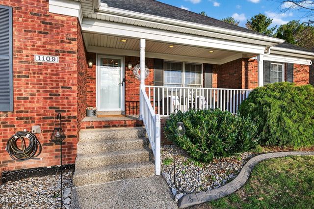 1109 Barbizon Dr, Goshen, KY 40026