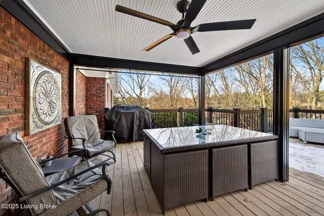 1109 Barbizon Dr, Goshen, KY 40026