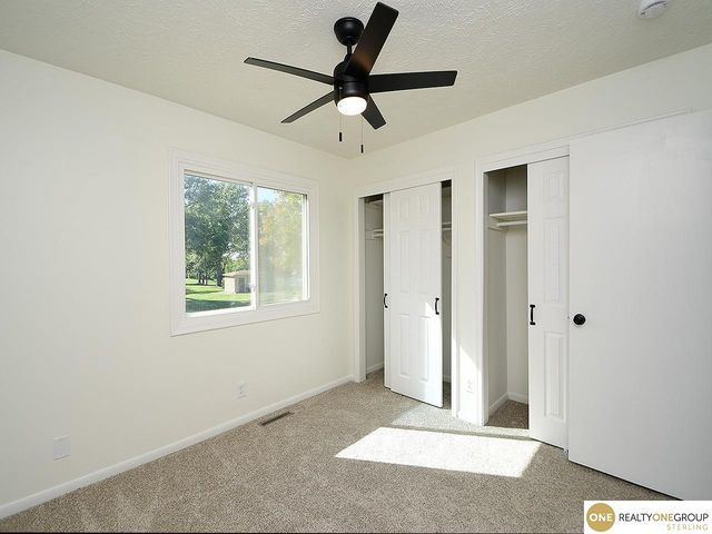 206 E Westplains Road, Gretna, NE 68028