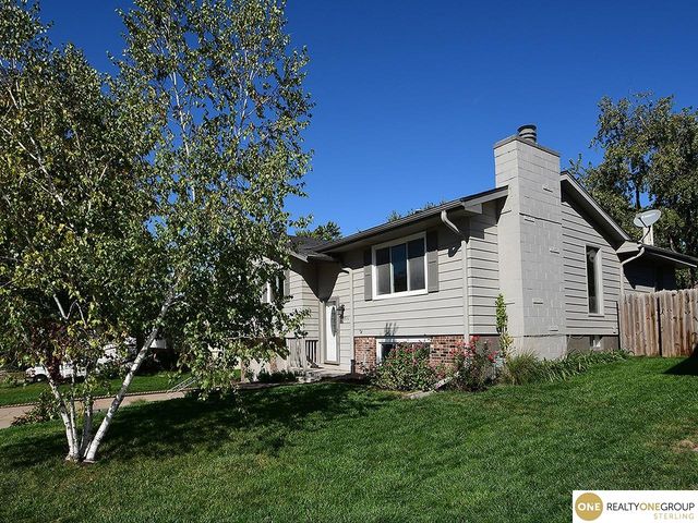 206 E Westplains Road, Gretna, NE 68028